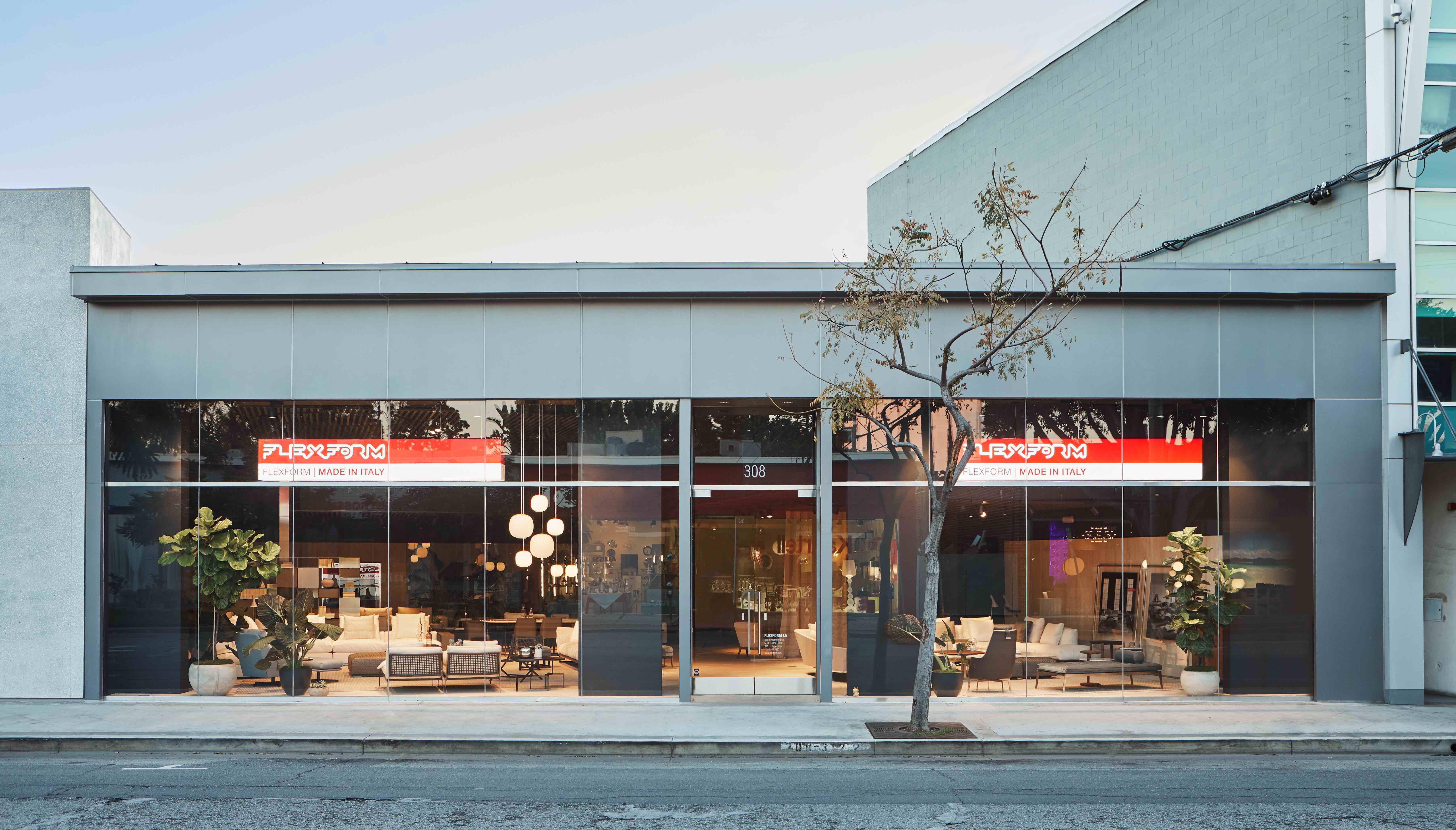 LOS ANGELES SHOWROOM